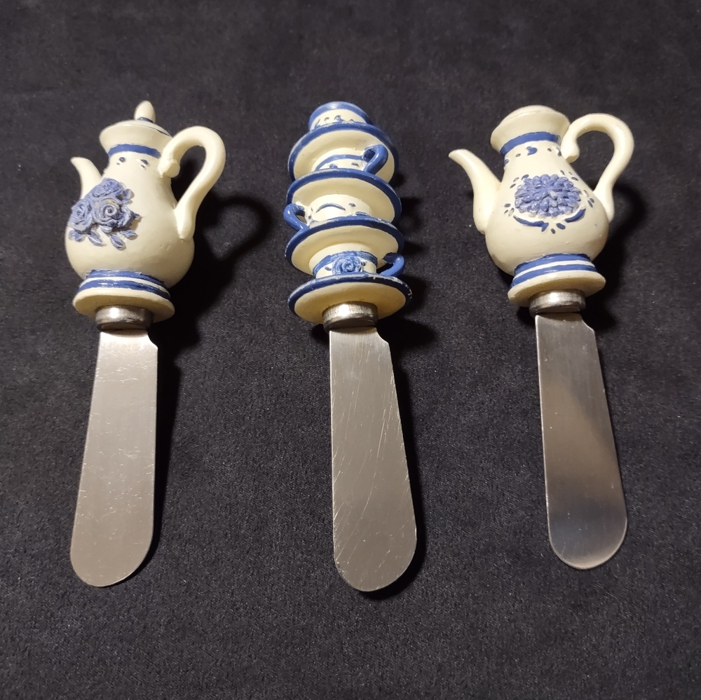 Boston Warehouse Teatime Spreaders